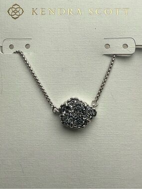 Kendra Scott Tess Druzy Necklace Silver Tone Gray Stone Adjustable NWT